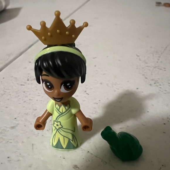 Lego Tiana micro friends doll - Picture 1 of 2
